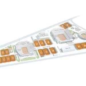 Roland Garros - Day 2 <br> Outside Courts - 1st Round